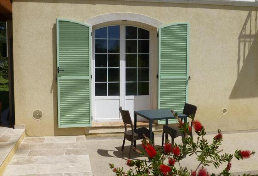 Quarto Estandar com Terraço, Chambre D Hôtes La Bastide Des Eucalyptus