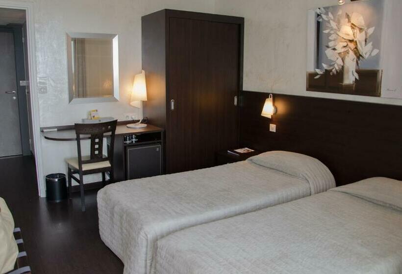 Стандартный Номер Нижний Этаж, Hôtel La Plage
