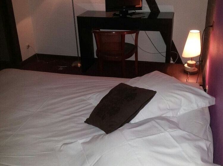 스탠다드 룸, Hôtel Majuscule