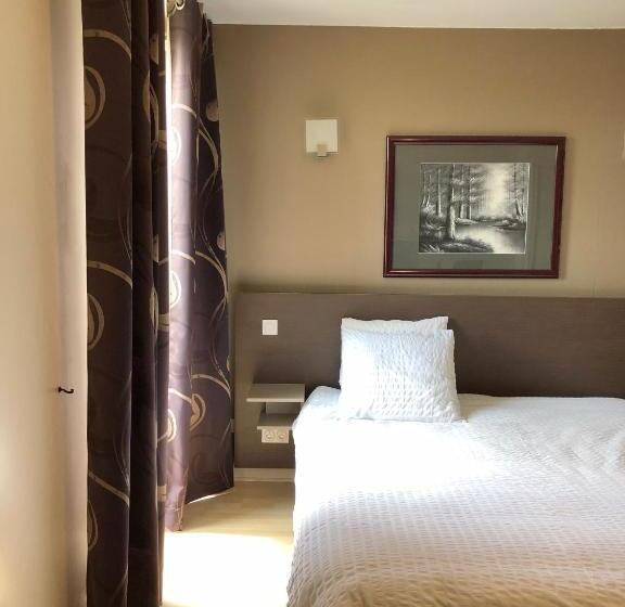 스탠다드 룸 킹사이즈 침대, Logis Hôtel Restaurant La Bastide