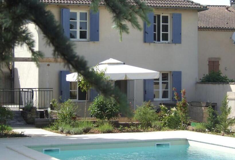 Номер Superior Вид на Сад, Logis Hôtel Restaurant La Bastide