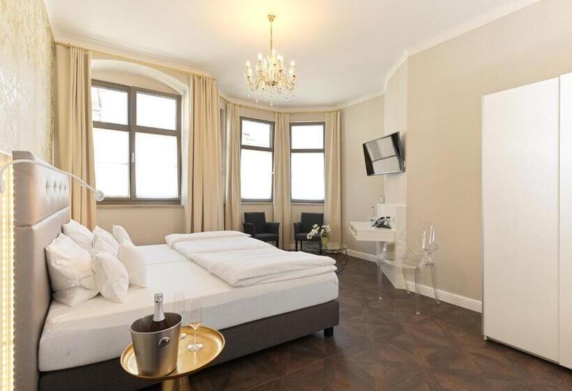 Полулюкс Повышенной Комфортности, Lodner Hotel Drei Mohren