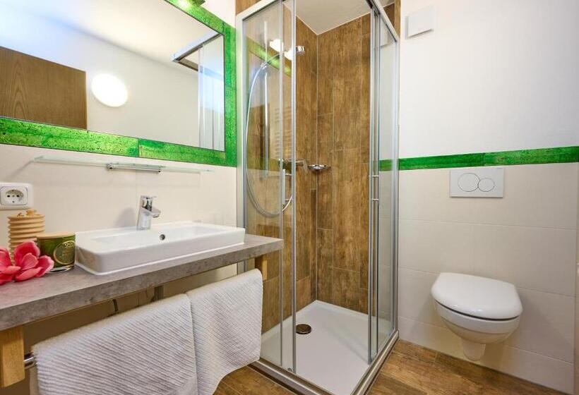 Номер Стандарт, Bichlhof
