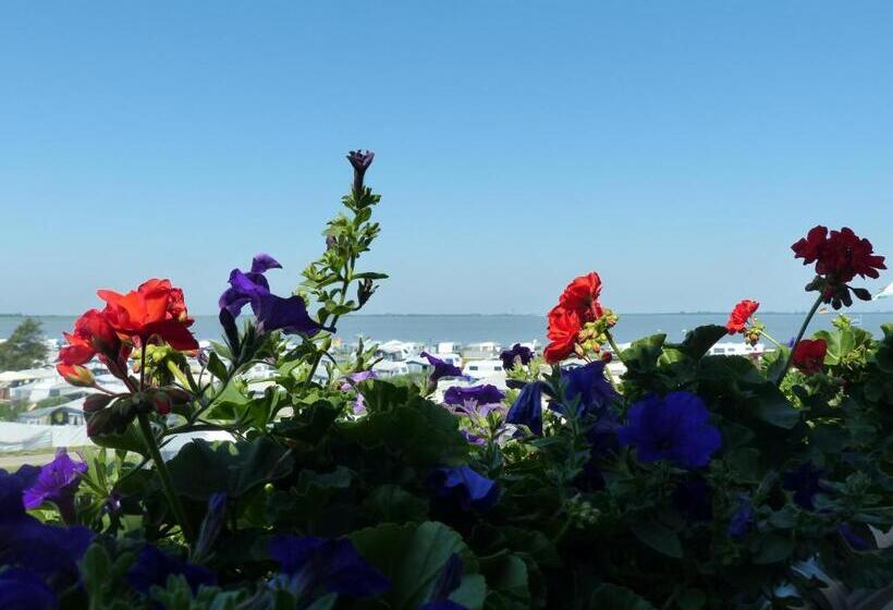 Quarto Estandar Vista Mar com Sacada, Strand