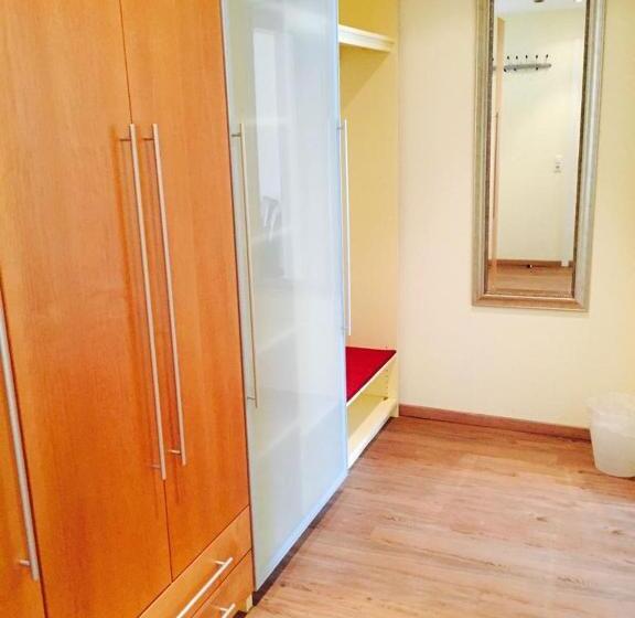 Семейный Номер, Nordseehotel Benser Hof Am Hafen