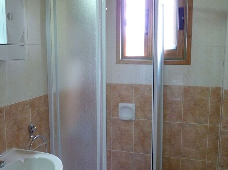 Quarto Estandard Vista Montanha, Mountain Rose Hotel & Restaurant