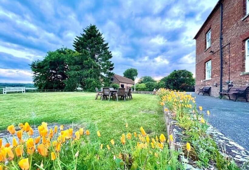 Трехместный Номер Deluxe, Colthrop Manor B&b
