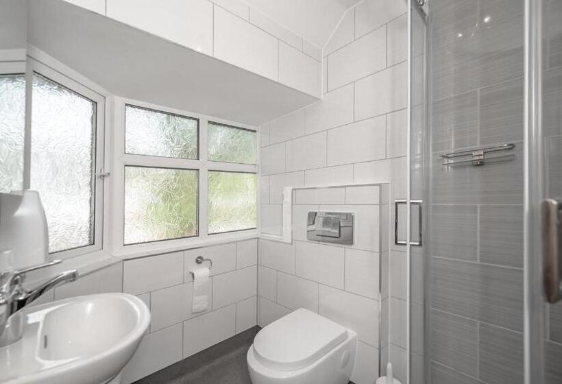 Студия Deluxe, Flexistay Aparthotel Sutton