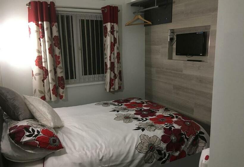اتاق استاندارد, Savona