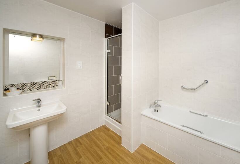 Номер Стандарт, Imperial Hotel Tenby