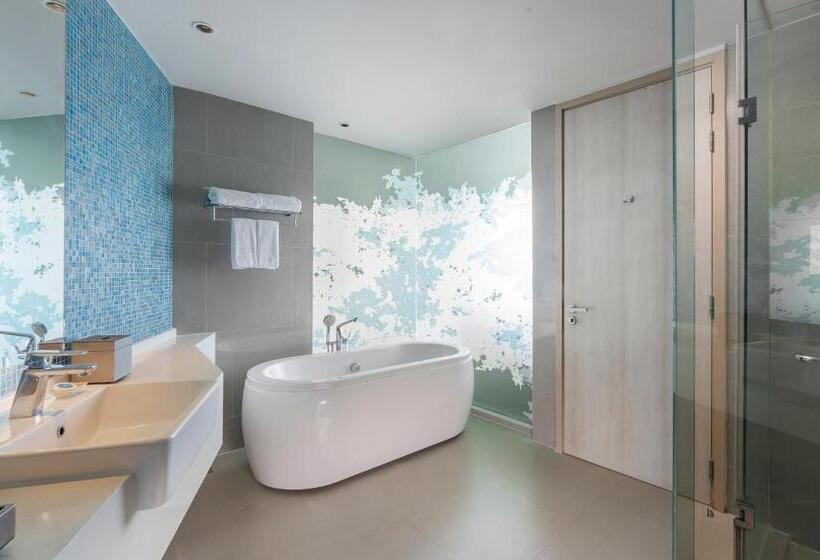 سوییت با استخر, Centara Life Maris Resort Jomtien