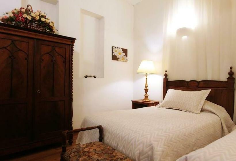 Номер Стандарт Вид на Сад, Casa Montalvo Bed & Breakfast