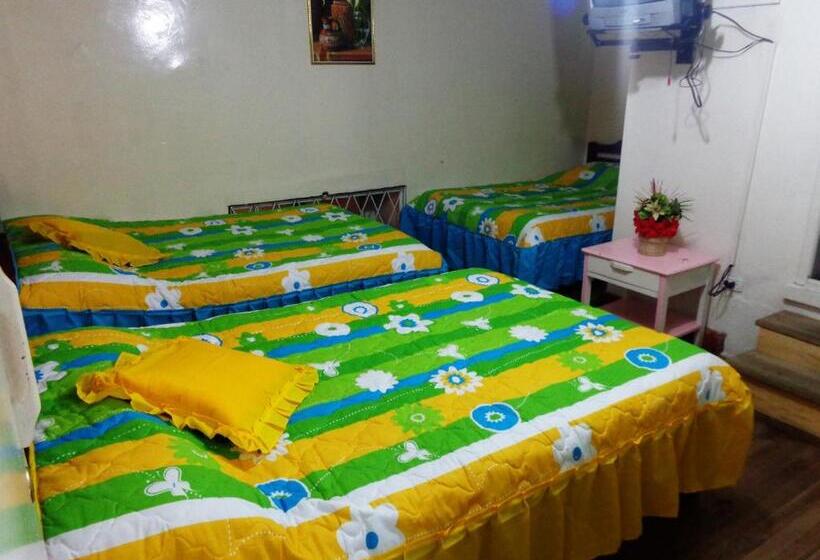 اتاق استاندارد سه نفره, Hostal Yumbo Imperial
