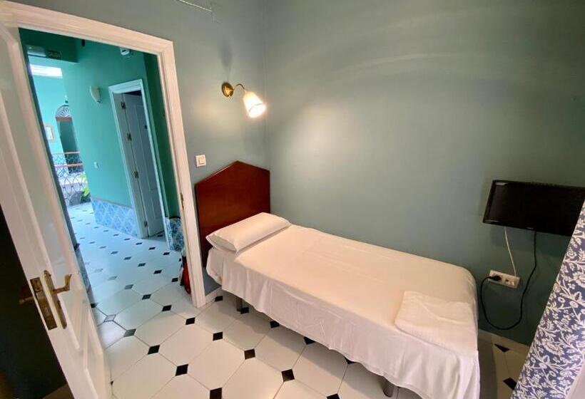 Quarto Standard Individual Casa de Banho Partilhada, Pensión España