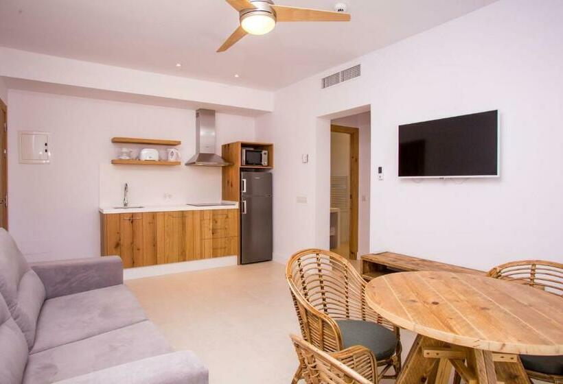 Апартаменты 1 Спальня с Террасой, Sa Cala Suites