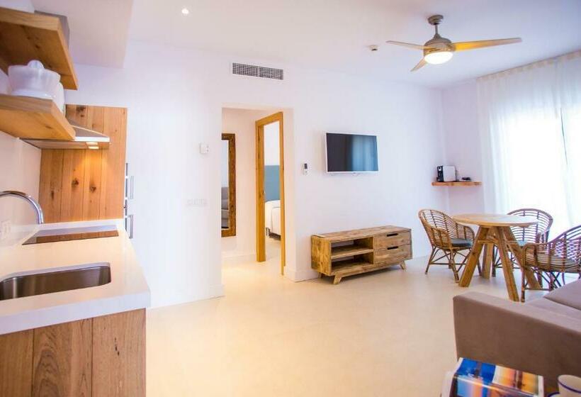 Апартаменты 1 Спальня с Террасой, Sa Cala Suites