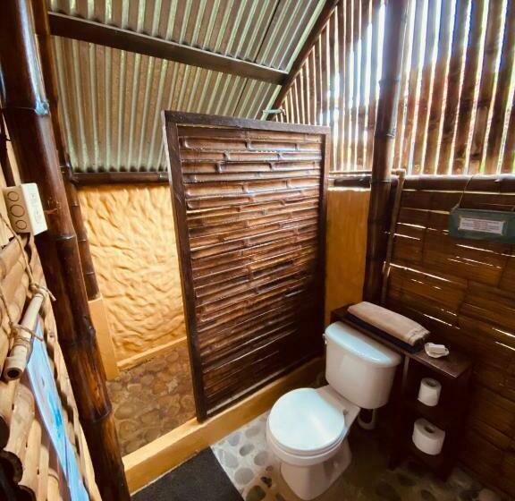 Номер Стандарт, The Mudhouse Hostel Mompiche