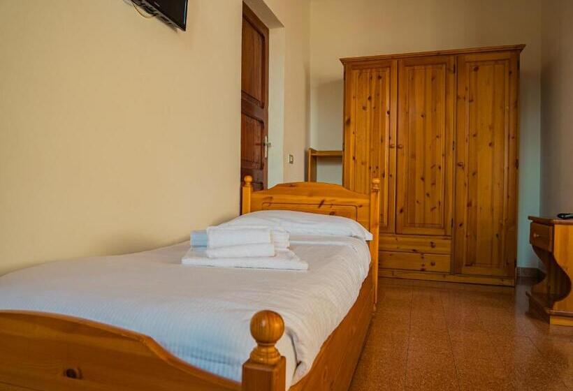 Quarto Estandar Individual com Sacada, B&b Villa Erika