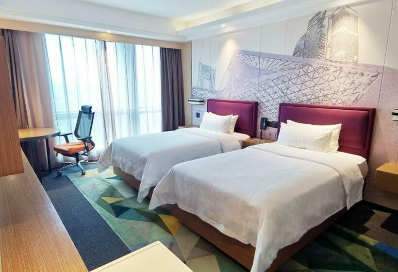 Номер Superior, Hampton By Hilton Guangzhou Zhujiang New Town