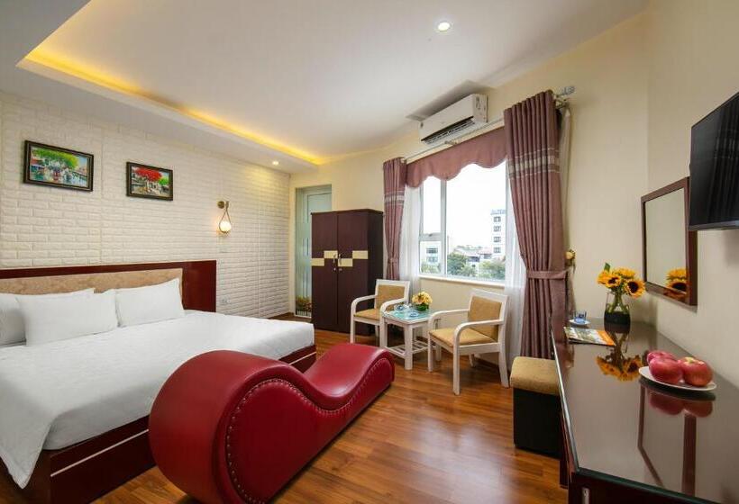 اتاق لوکس با بالکن, New Airport Hotels