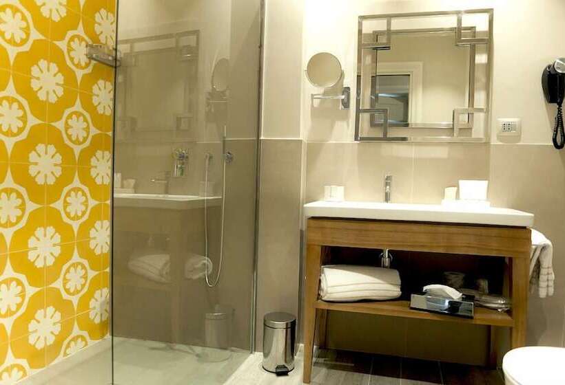 اتاق استاندارد, San Michele