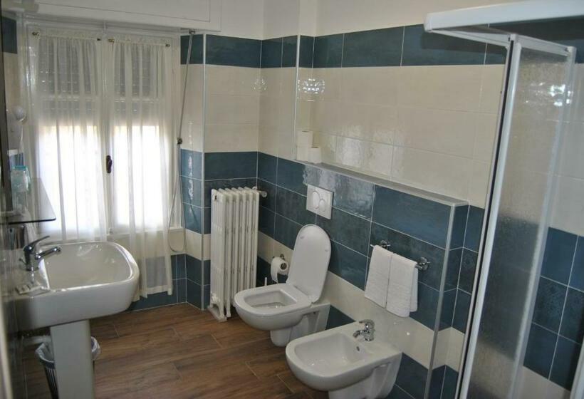 Номер Стандарт Трехместный, Villa Mon Toc