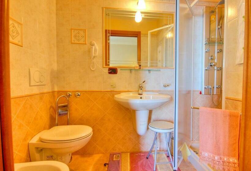 Номер Стандарт Вид на Море с Балконом, B&b Il Pavone