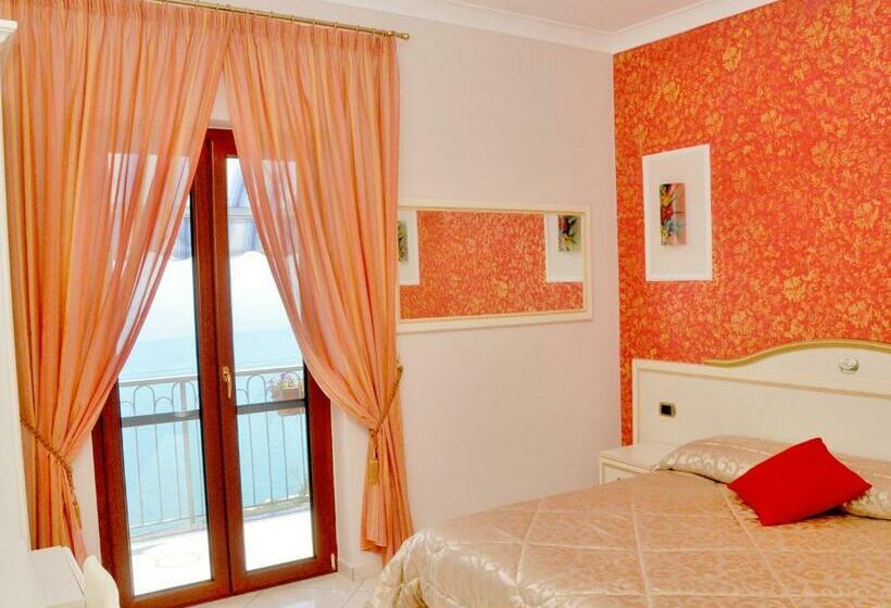 Номер Стандарт Вид на Море с Балконом, B&b Il Pavone