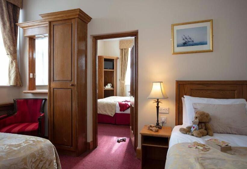 Семейный Номер, Scholars Townhouse
