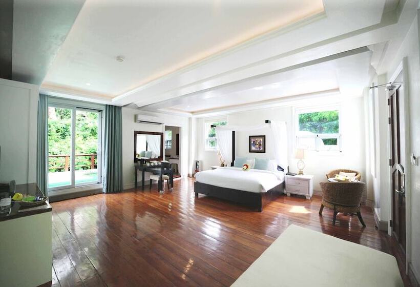 패밀리 스위트, Matinloc Island Resort