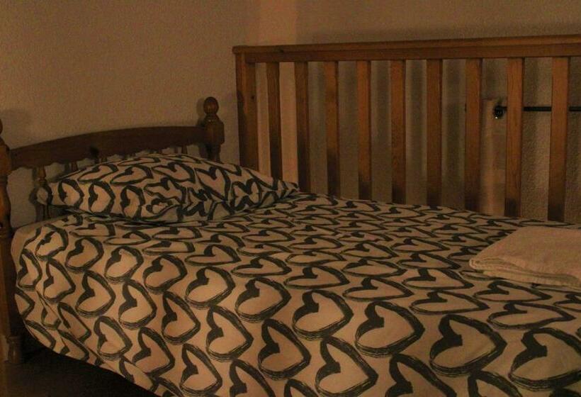 Семейный Номер Вид на Сад, Auberge De La Loue