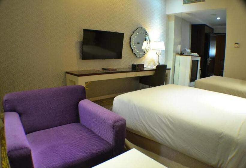 이그제큐티브 룸, Sutanraja Hotel & Convention Centre
