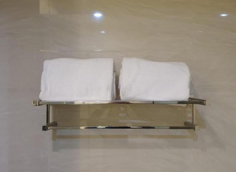 디럭스 룸, Sutanraja Hotel & Convention Centre