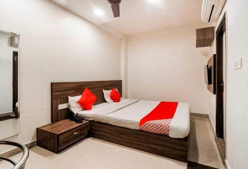 Трехместный Номер Классика, Flagship Hotel Metro View