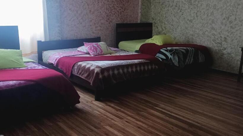 패밀리 룸, La Perla Cuencana Hostal