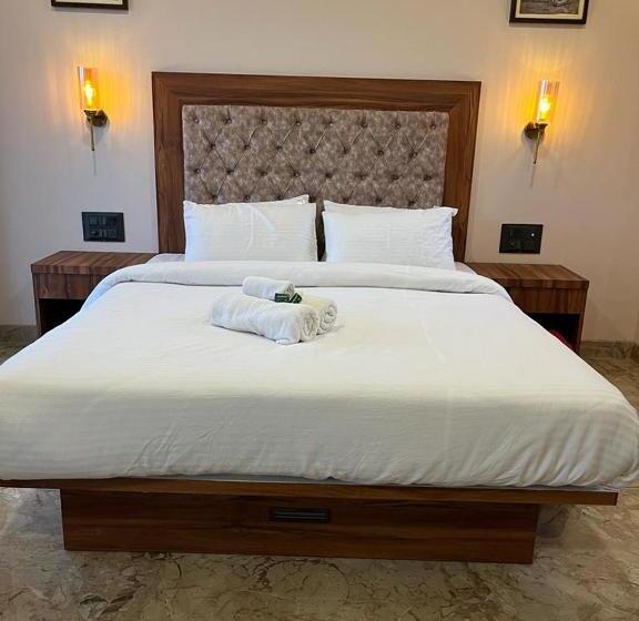 اتاق استاندارد, Sahyadri Stud Farm And Resort