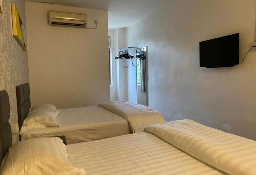 Четырехместный Номер Superior, Smz Sungai Siput