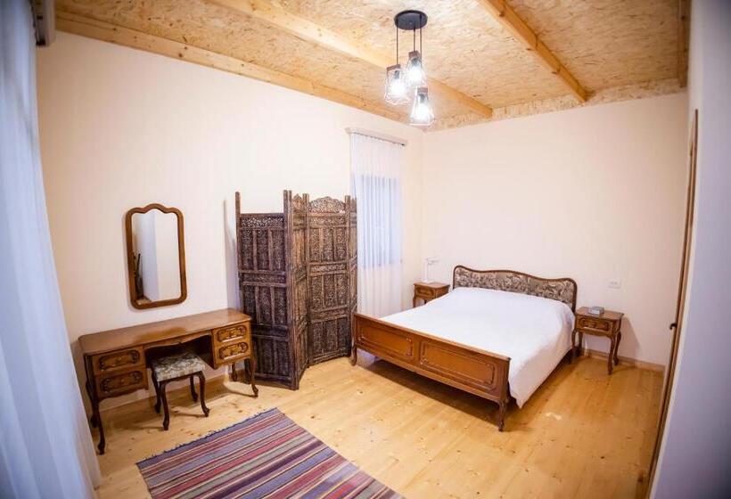 Семейный Номер, Stepsa Guest House