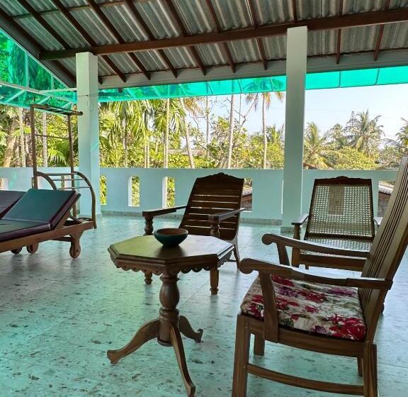 Номер Economy Индивидуальный, A   Lili Villa