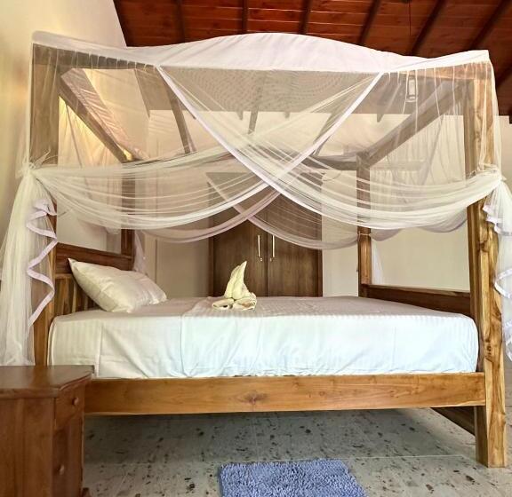 Номер Стандарт Вид на Сад, A   Lili Villa