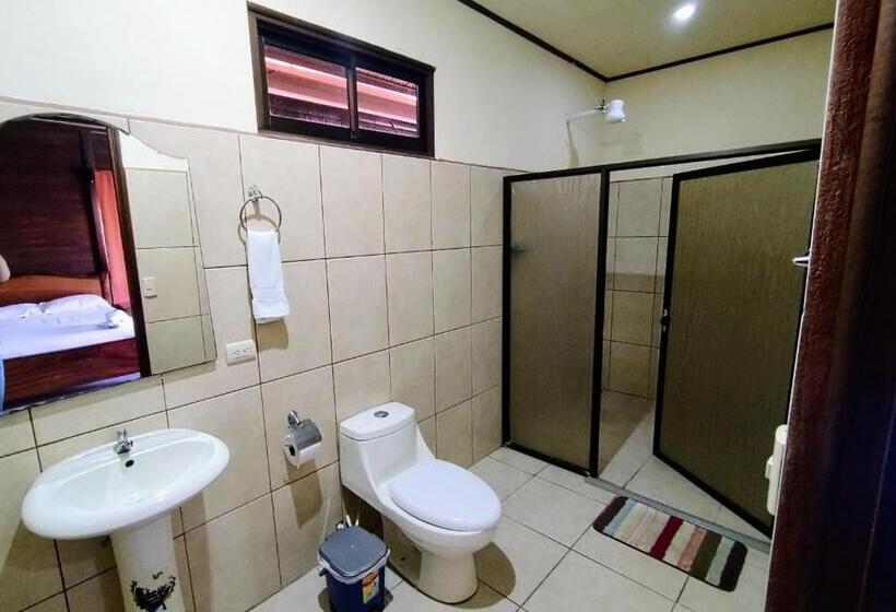 标准间, Cabinas Río Frío