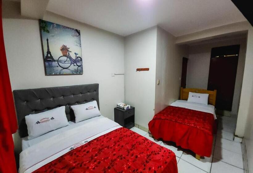 Camera Standard, Hostal Paris