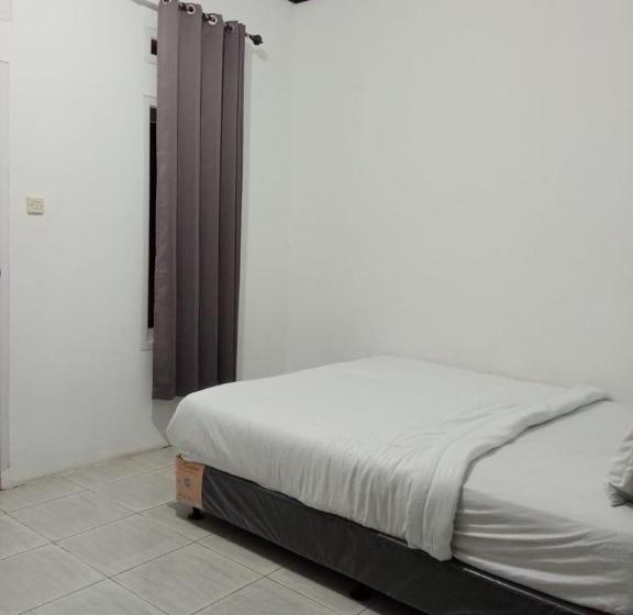 스탠다드 룸, Reddoorz @ Pantai Sayangheulang