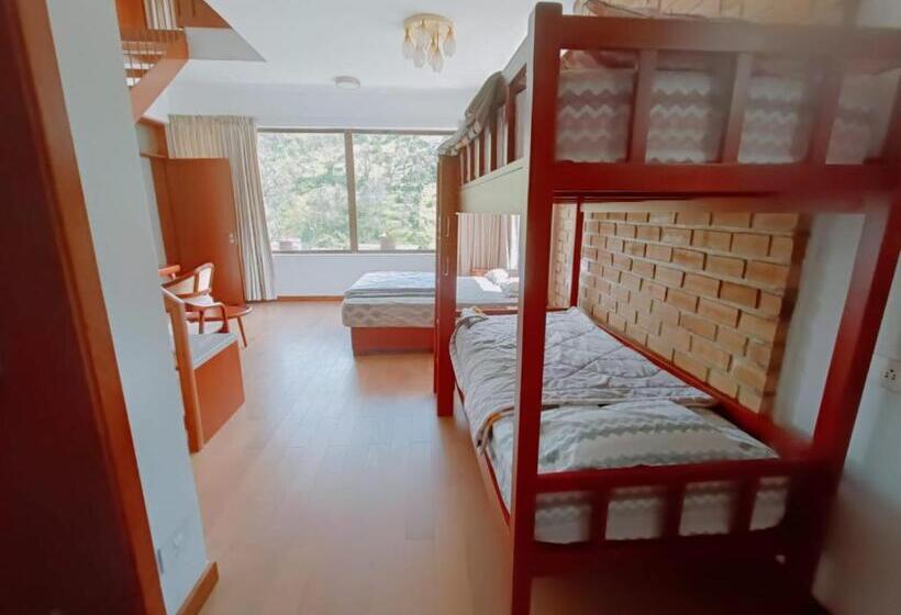 اتاق استاندارد با چشم‌انداز کوهستان, Rs Family Stay