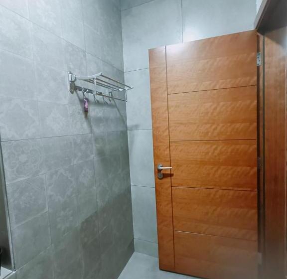 اتاق لوکس, Rs Family Stay