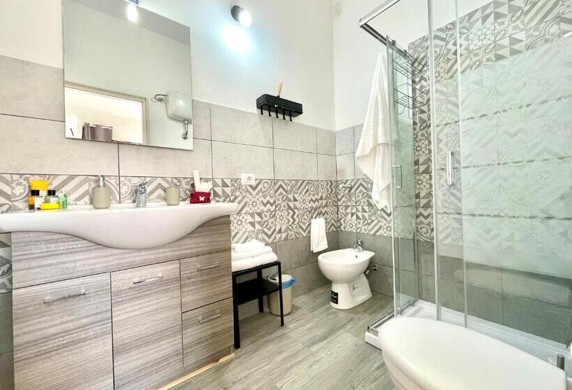 اتاق استاندارد, Bonora Suites