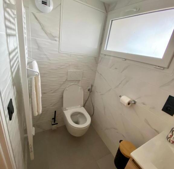Студия Стандарт, Studio Chez L Habitant Avec Piscine Commune