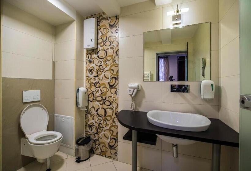 سوییت جونیور با بالکن, Sienna Apartments