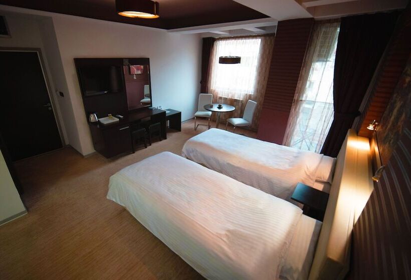 اتاق سوپریور, Sienna Apartments