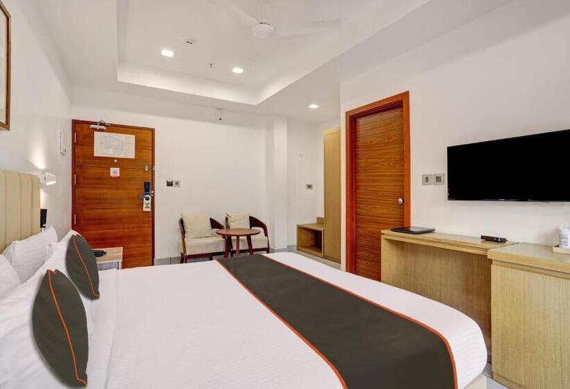트리플 클래식 룸, Oyo Hotel Soorya